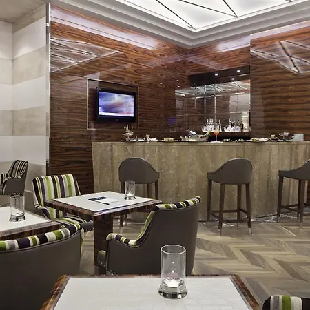 Hotel Deco 4*