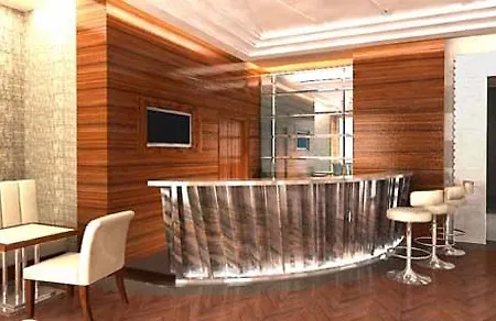 Deco Hotel 4*