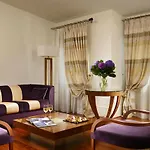 Deco 4*