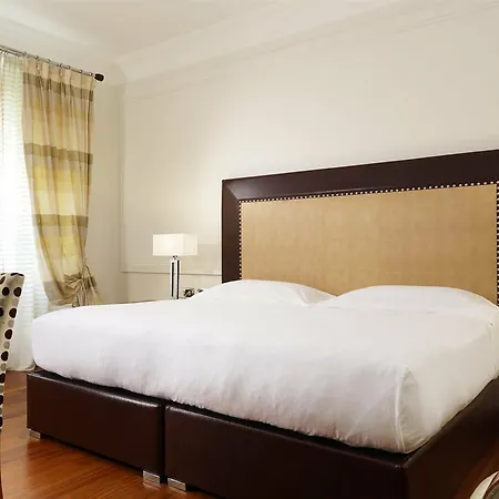 Ξενοδοχείο Deco 4*