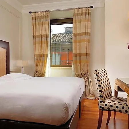 Hotel Unahotels Decò 4*