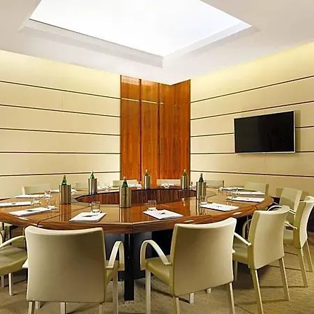 Hotel Unahotels Decò 4*