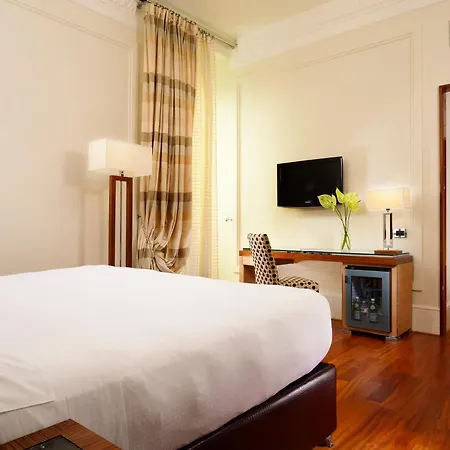 Unahotels Decò Hotel 4*