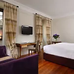 Deco Hotel 4*