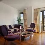 Deco 4*