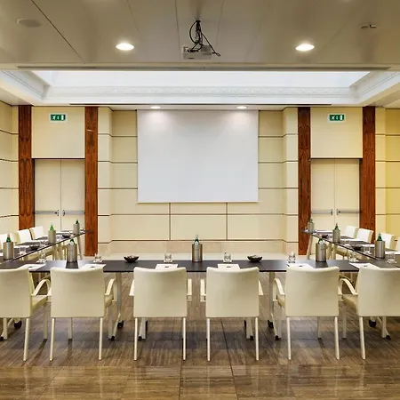 Unahotels Decò Hotel 4*